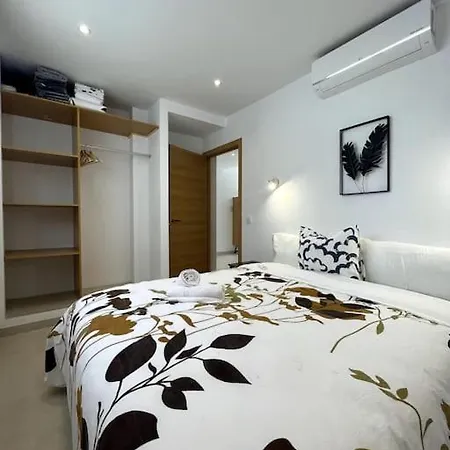 Belle Contemporaine Piscine Privee Villa *